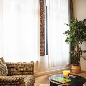 Gigi Home's Apartment